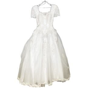 VTG Oleg Cassini Wedding Dress White Size 4 HEAVY BEADED Chapel Train NWOT